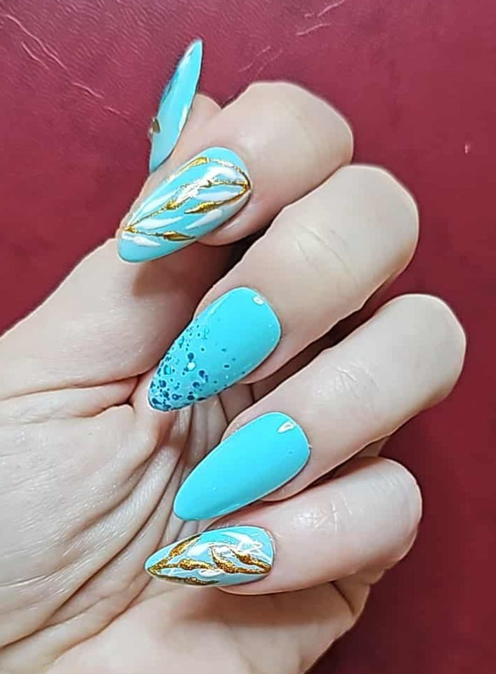 Press-on Nails "Golden Pineapple" by Pokénails Studio
