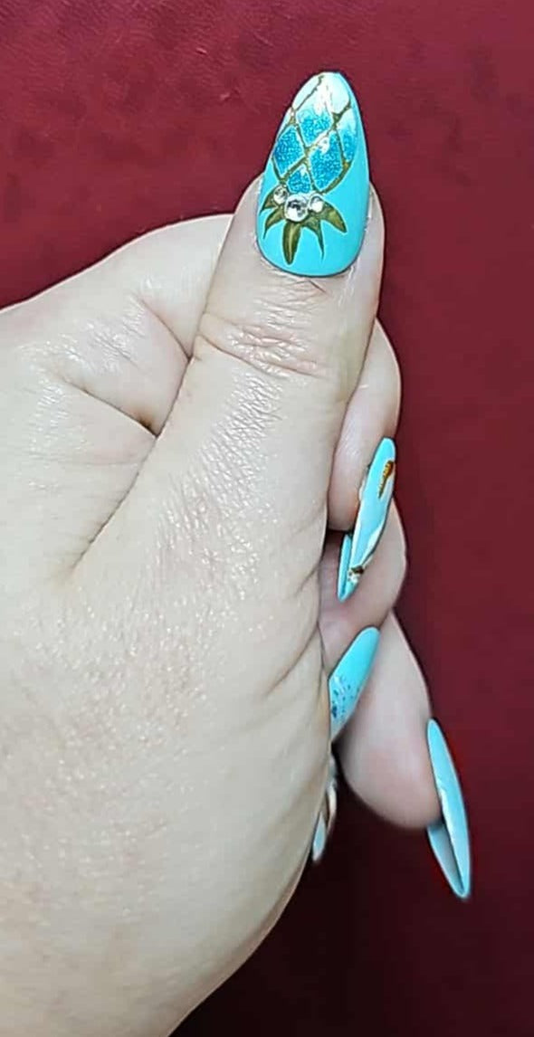 Press-on Nails "Golden Pineapple" by Pokénails Studio