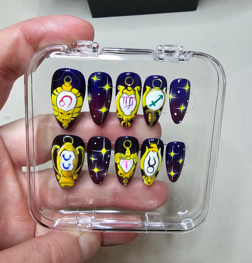 Press on nails "Fairy Tail" by Pokénails studio