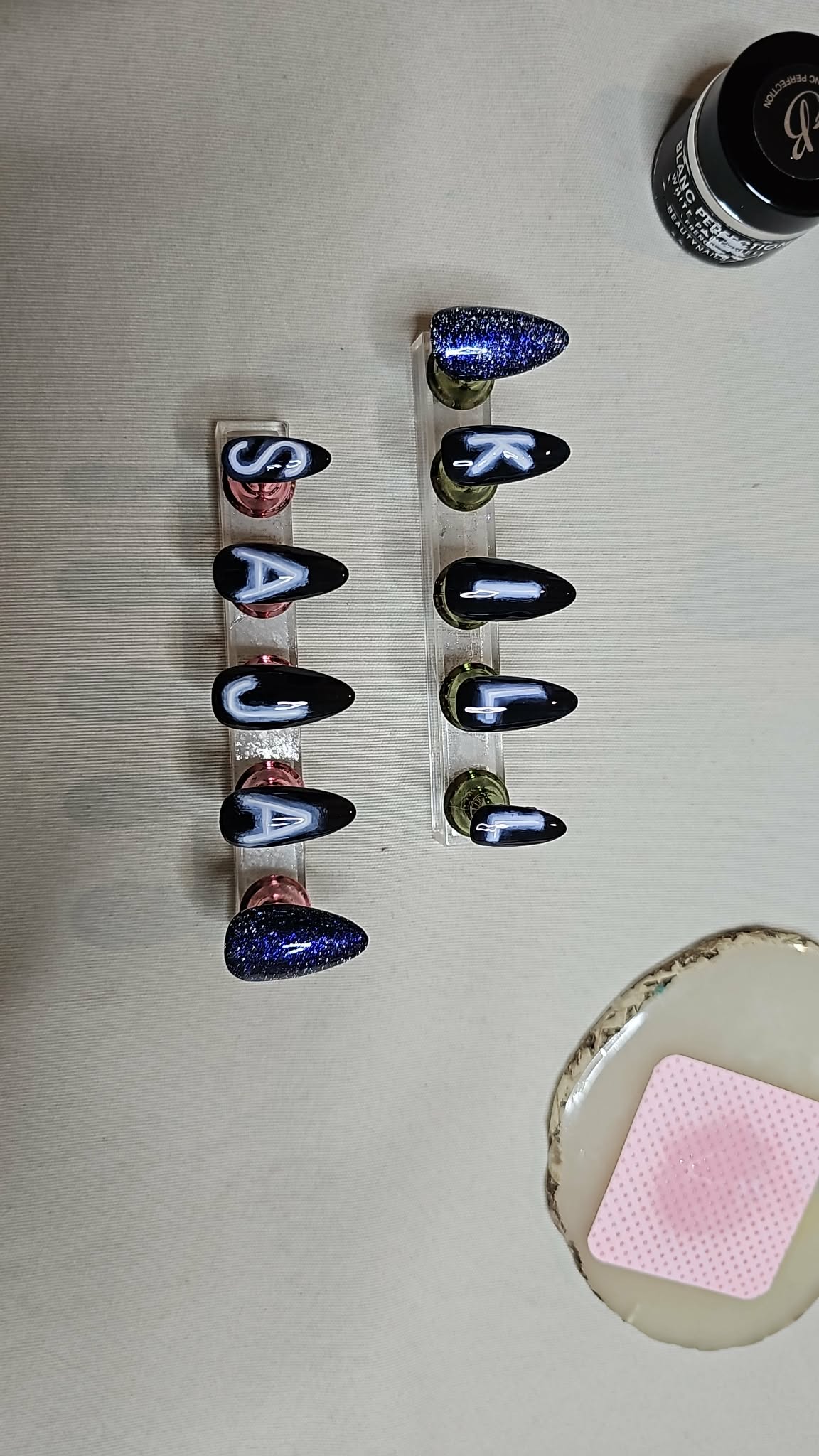 Set Press-on-nails "KILL SAJA" - Collection Démon Hunter