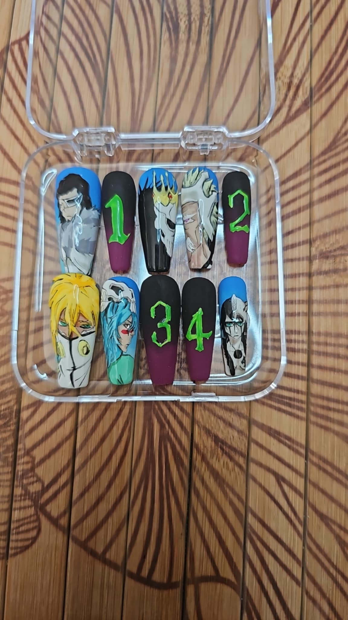 Press on Nails "Espadas" by Pokénails Studio